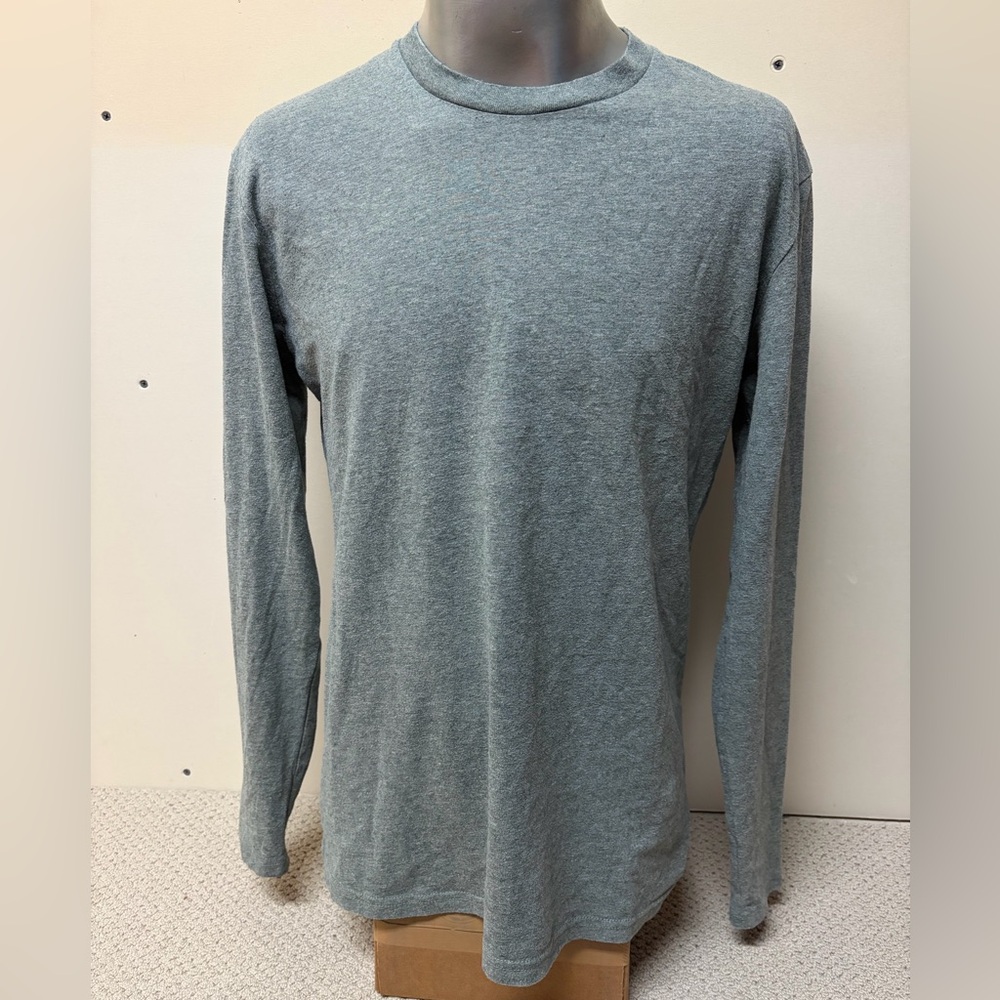 2/$30⚡️- SHIRT | Men’s True Classic long sleeve shirt size medium